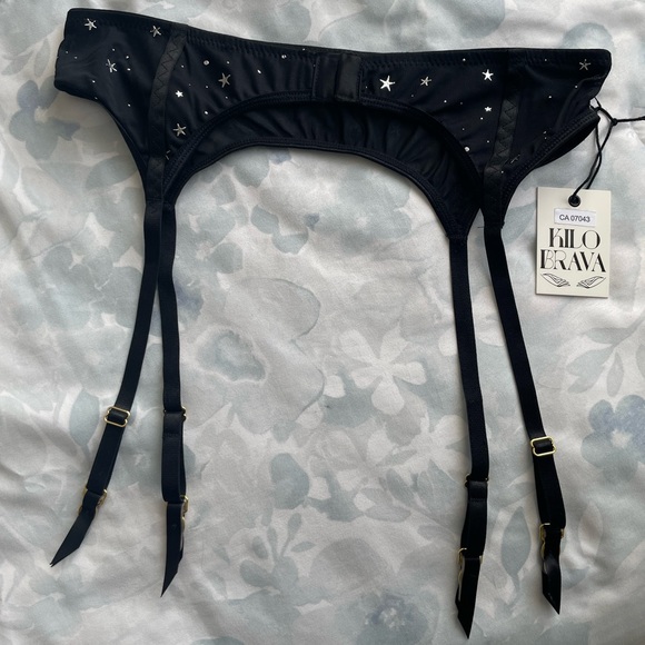 Kilo Brava black garter belt - Picture 2 of 5